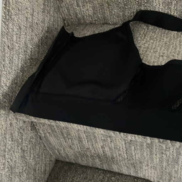 Fabletics sports bra size M - Picture 6 of 13